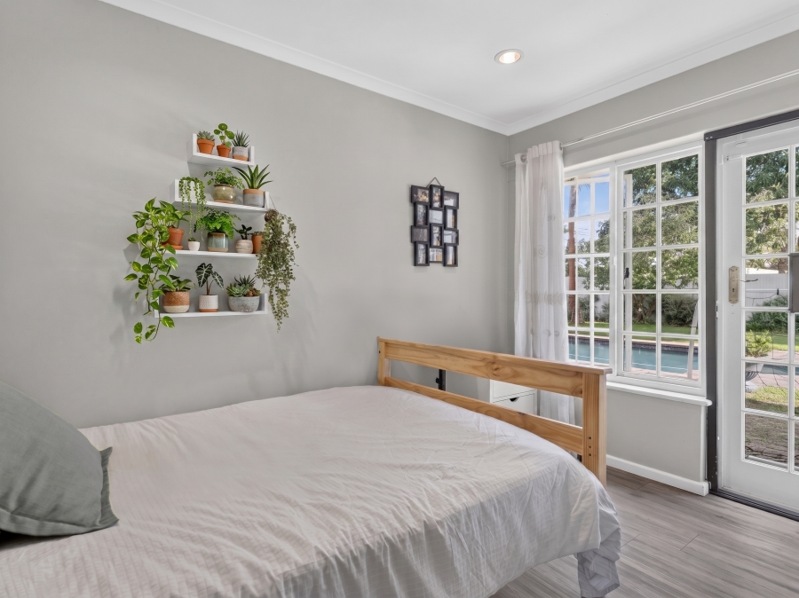 4 Bedroom Property for Sale in Constantia Western Cape